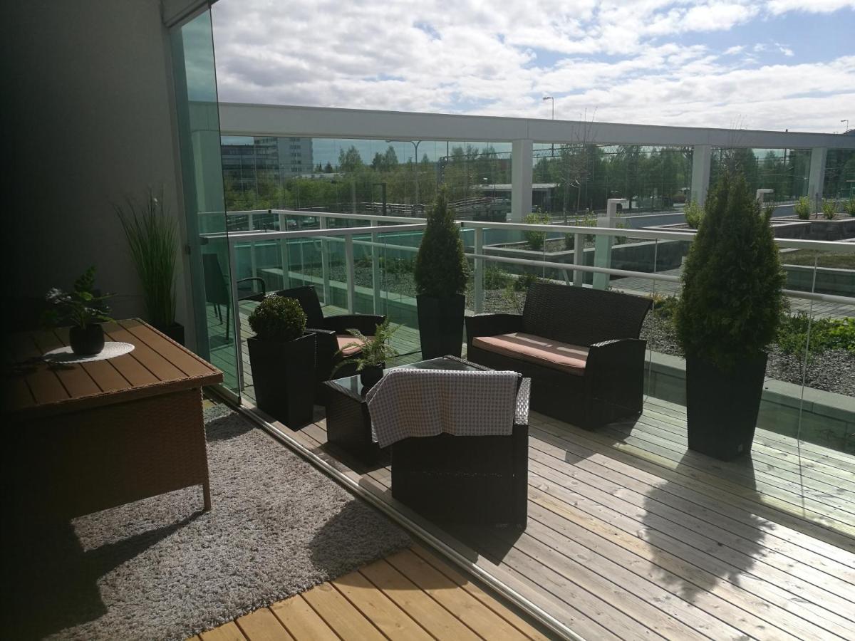 Starhomes Double Lux 8 Oulu Exterior photo